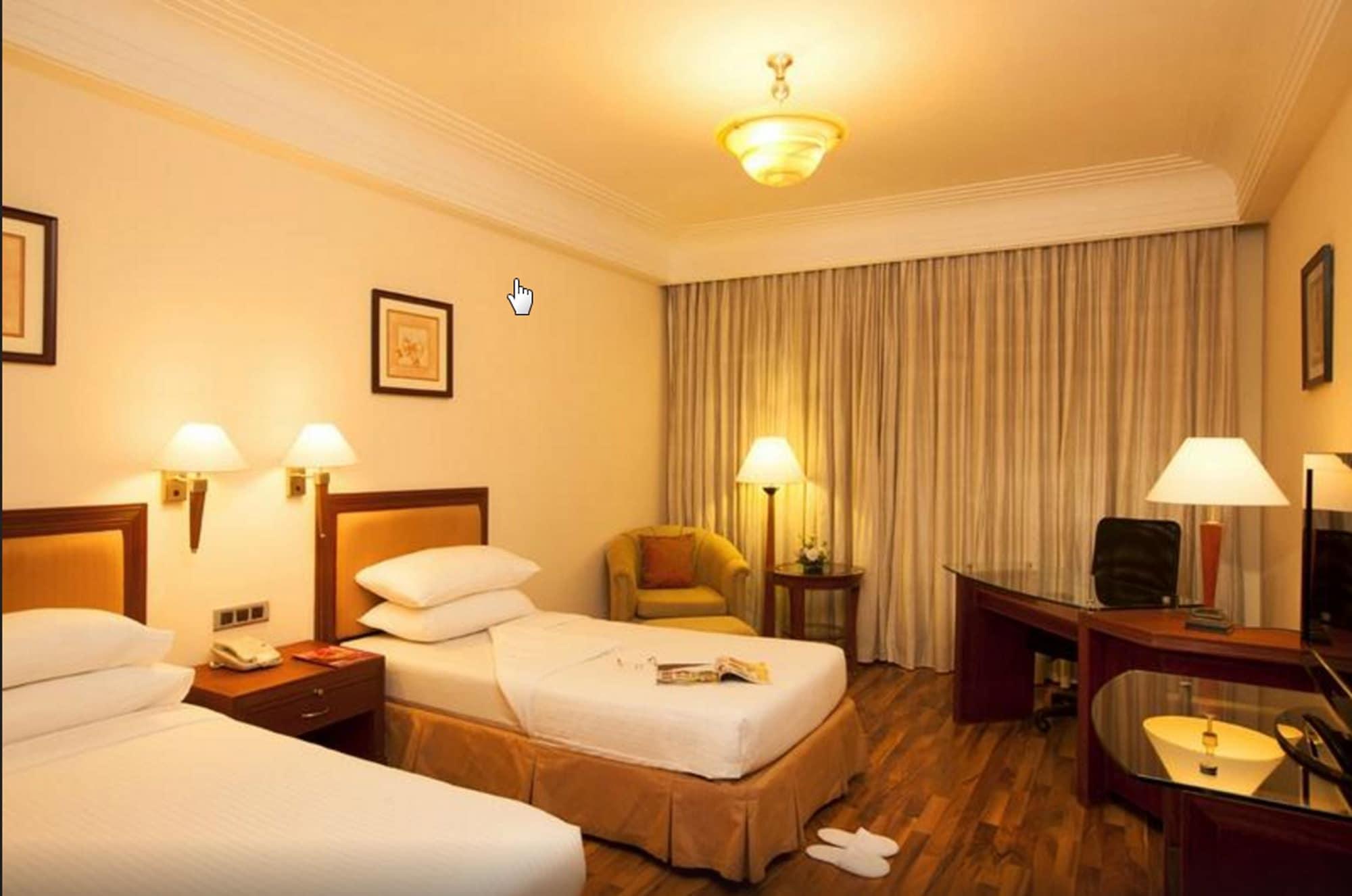 The Accord Metropolitan Hotel 5*